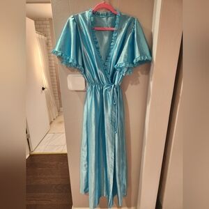 Vintage Val Mode Pegnoir M